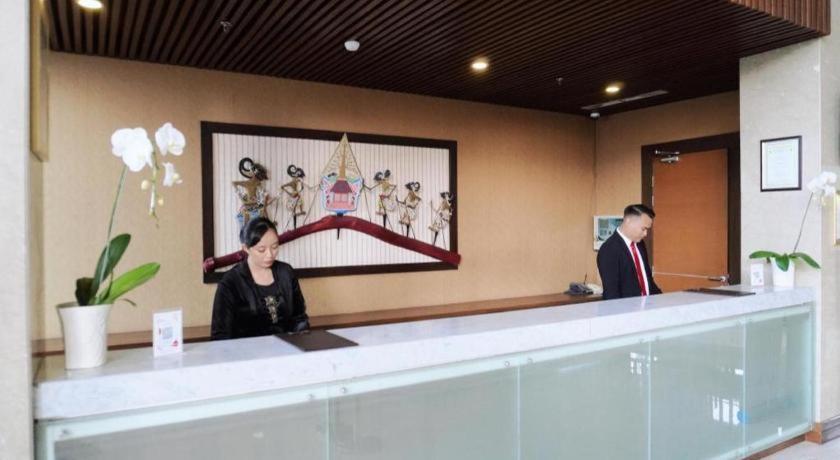 Hotel Indoluxe 4*