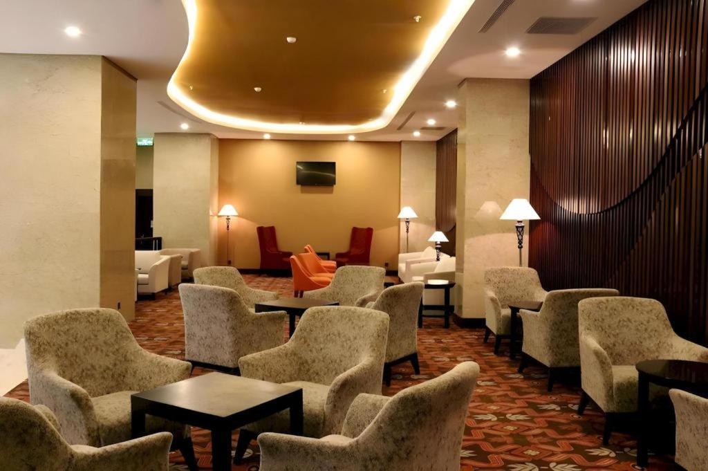 Hotel Indoluxe 4*