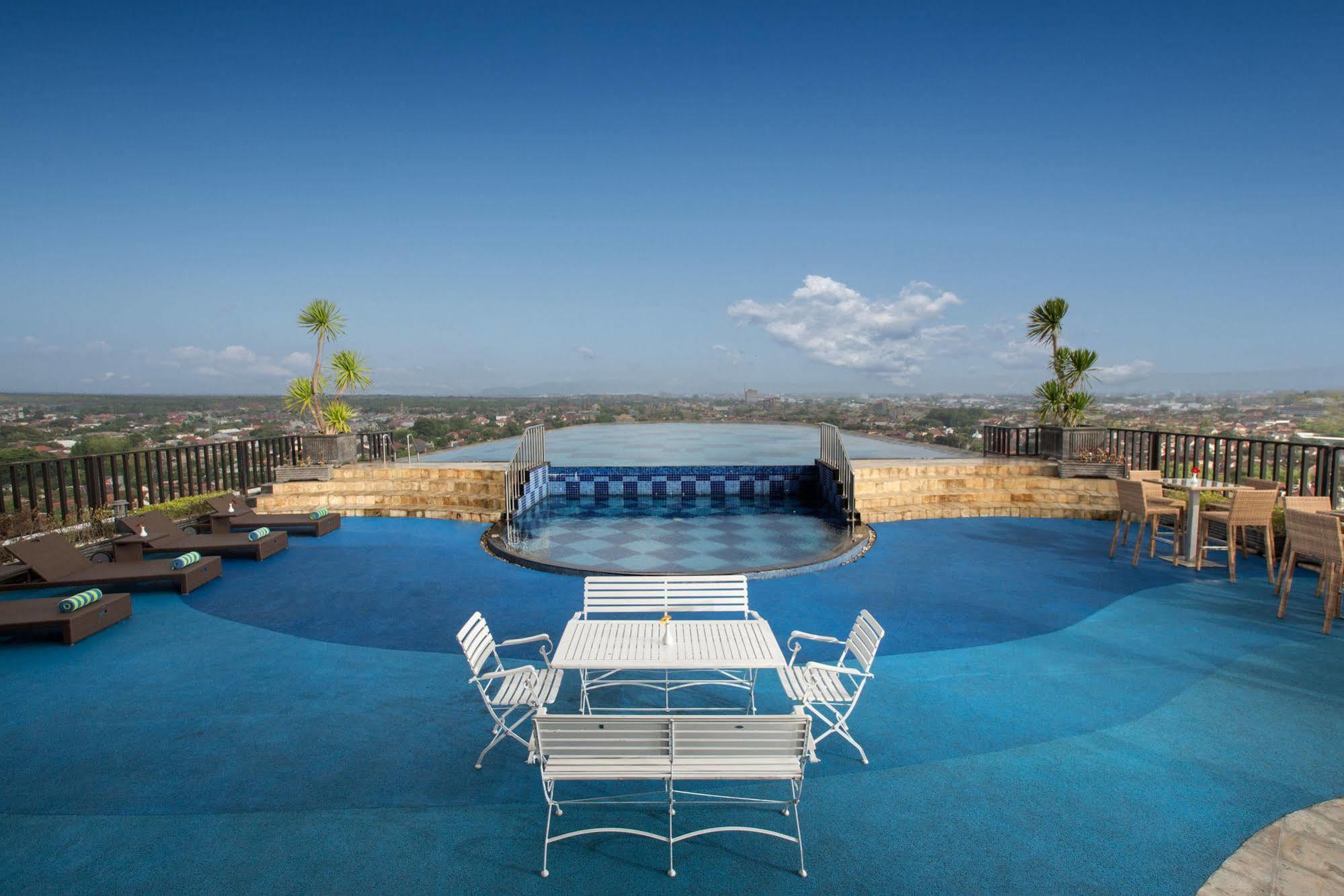 Hotel Indoluxe 4*