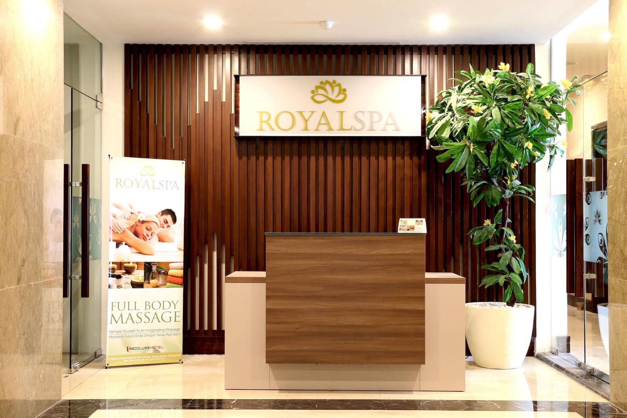 Indoluxe Hotel