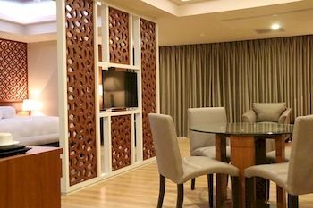 Indoluxe Hotel