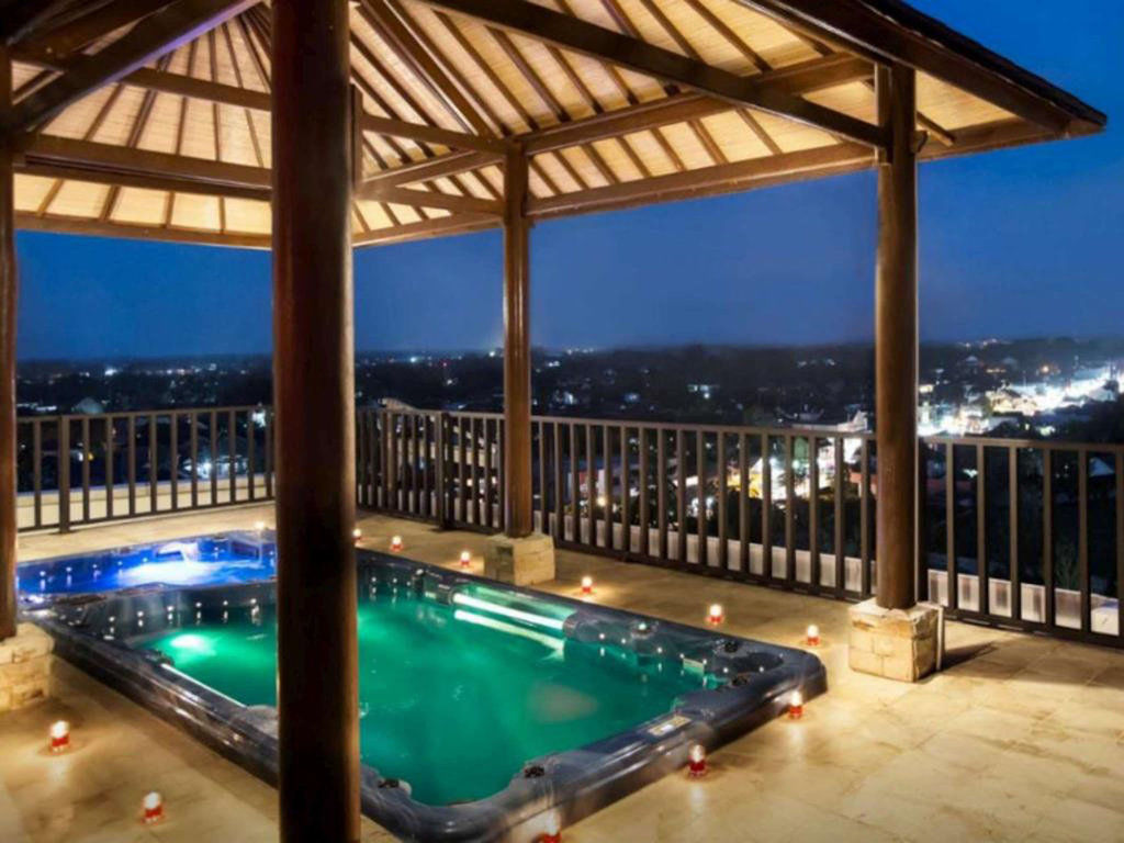 Hotel Indoluxe 4*